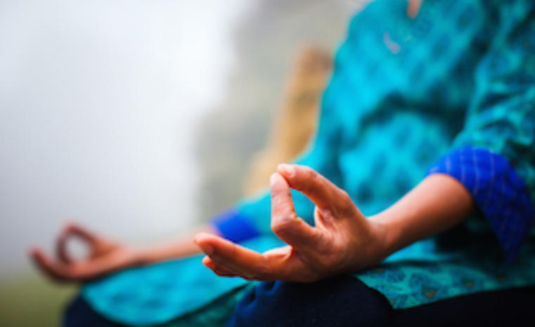 hands in mudra small