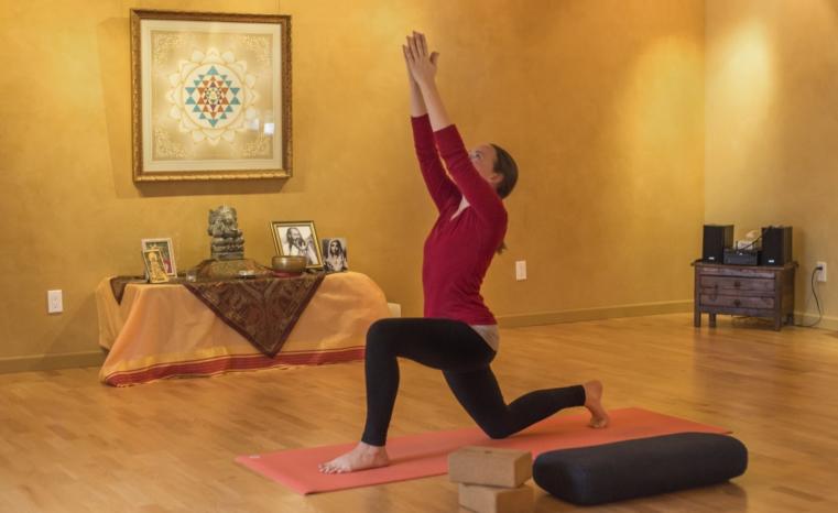 Redwood anjaneyasana Resized